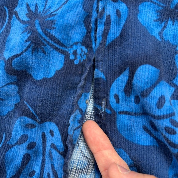 Vintage Quiksilver Shirt Mens XL Blue Floral Hawaiian Rayon Button Up Surf Beach - Picture 4 of 10